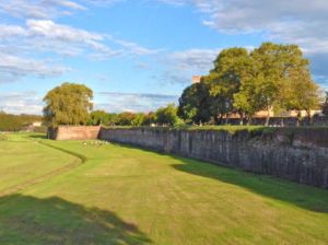 Lucca City Walls: Best Tuscany Sights