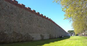 Pisa city wall